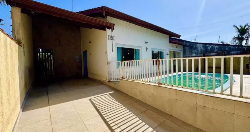 Casa isolada com piscina a 800m do mar venda - parque turistico- peruíbe/sp