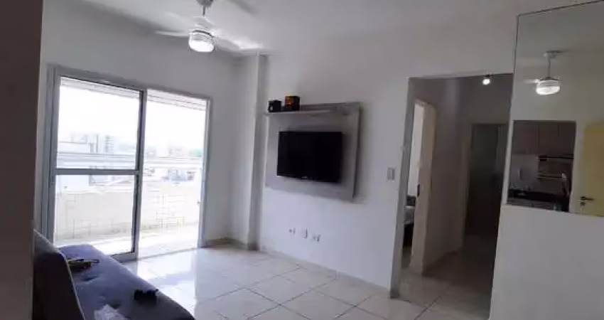 Belíssimo apartamento á 250 metros da praia, com acabamento fino e lazer completo