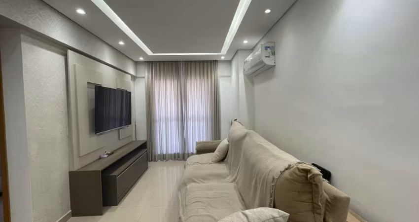 BELÍSSIMA COBERTURA COM ACABAMENTO FINO E PISCINA PRIVATIVA