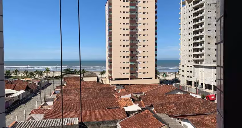 Belíssimo apartamento, à 190m do mar e lazer completo