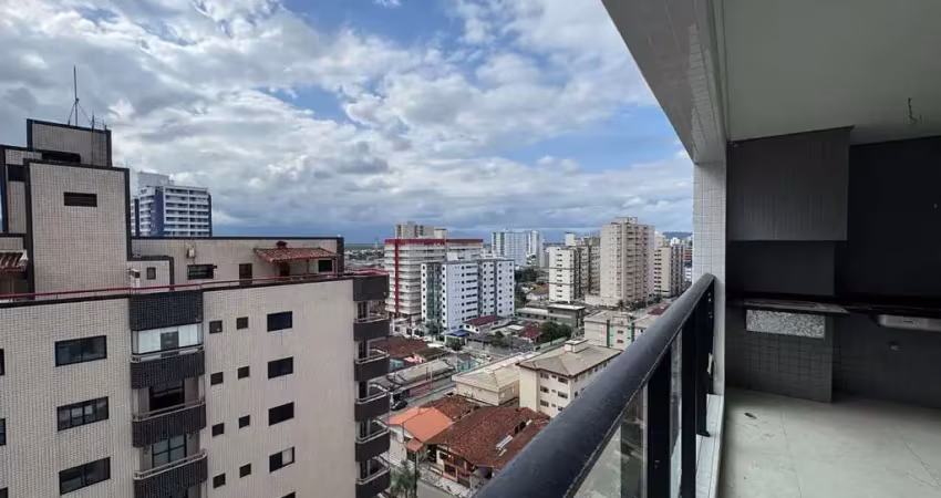 Belíssimo apartamento, fino acabamento, à 230m do mar e lazer completo