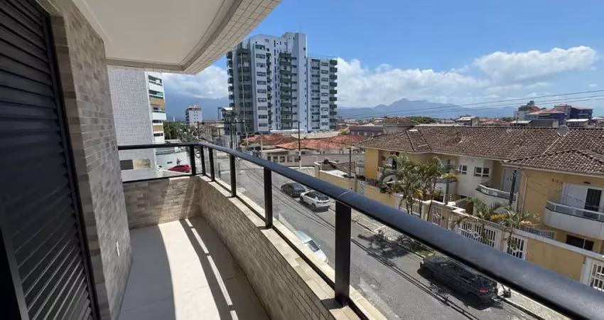 Belíssimo apartamento, à 220m do mar e lazer completo