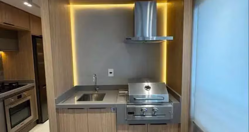 Belíssimo apartamento, à 700m do mar e lazer completo