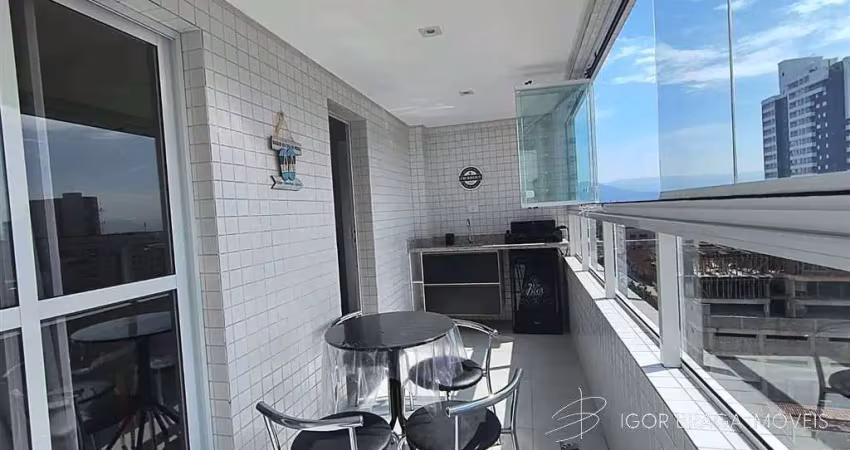 BELÍSSIMO APARTAMENTO, À 300M DO MAR E LAZER COMPLETO