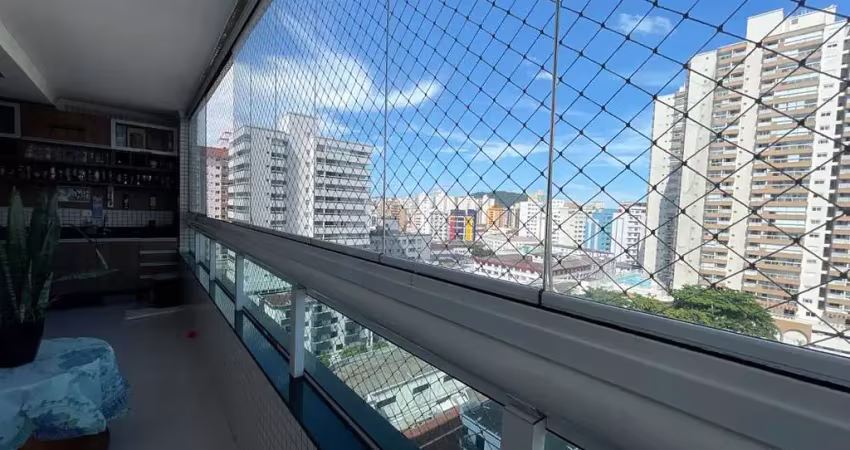 Belíssimo apartamento, à 450m do mar e lazer completo