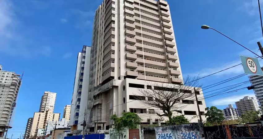 Belíssimo apartamento, à 200m do mar e lazer completo