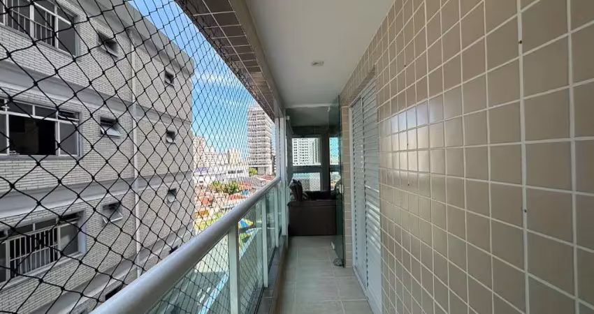 Belíssimo apartamento, lazer completo e à 450m do mar