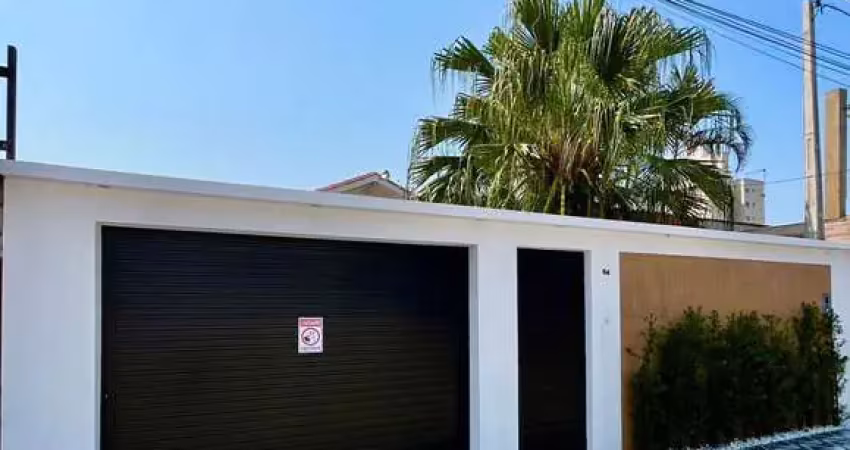 BELÍSSIMA CASA, ALTO PADRÃO À 70M DO MAR