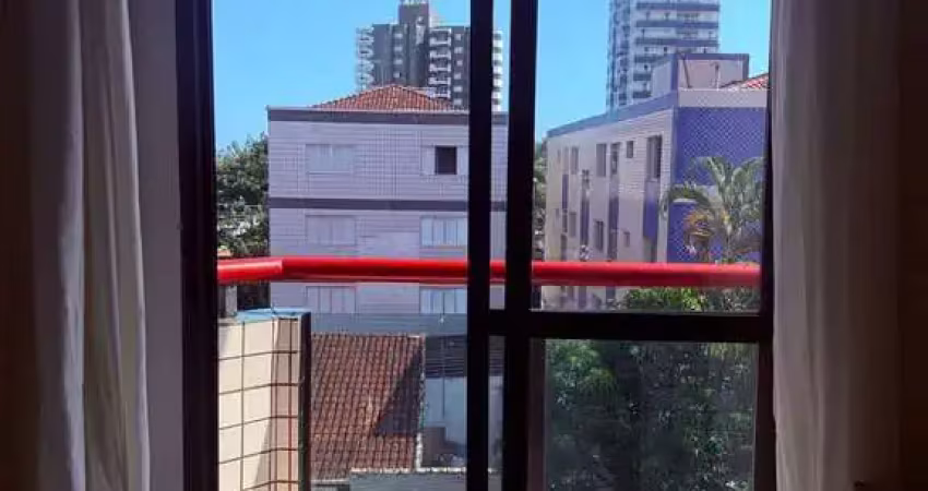 BELÍSSIMO APARTAMENTO, À 100m DO MAR E ÁREA DE LAZER