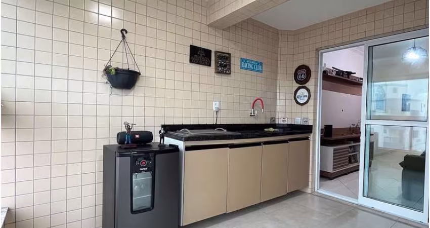 BELÍSSIMO APARTAMENTO, FINO ACABAMENTO E AMPLO
