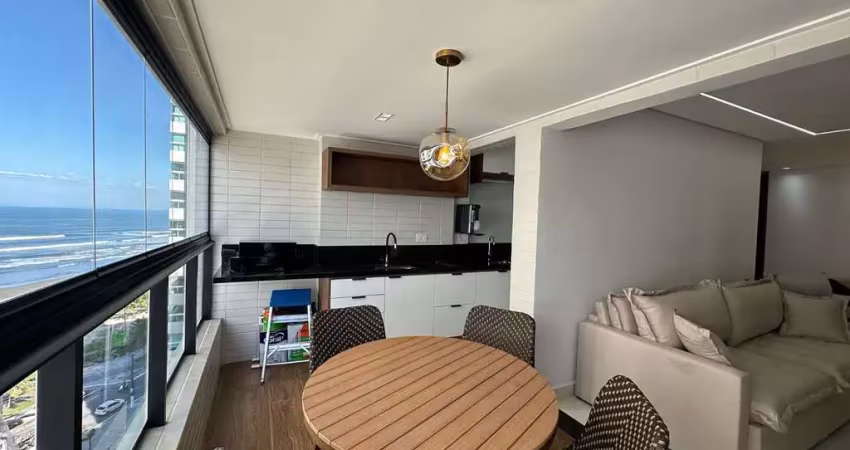BELÍSSIMO APARTAMENTO, À 50M DO MAR E LAZER COMPLETO