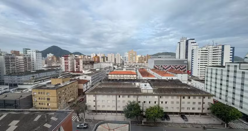 Belíssimo apartamento, à 100m do mar e lazer completo