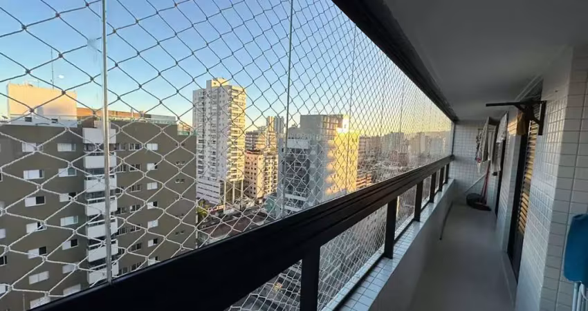Belíssimo apartamento, à 700m do mar e lazer completo