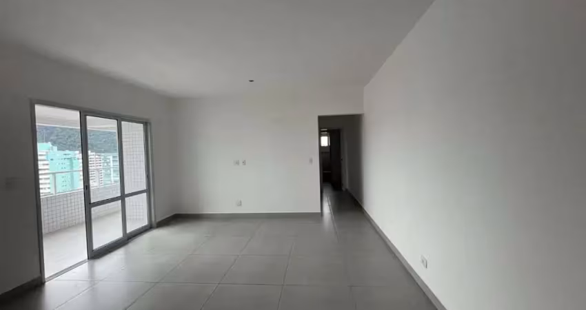 Belíssimo apartamento, lazer completo a 400 metros do mar