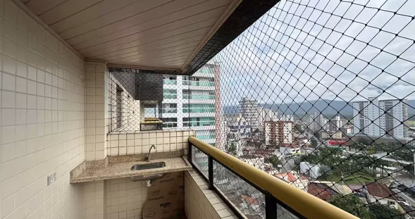 Belíssimo apartamento, fino acabamento à 100 metros do mar