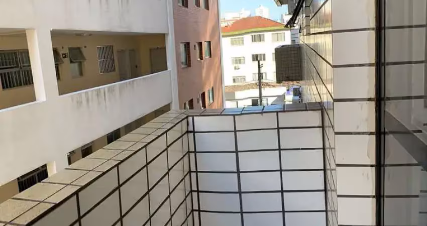 Belíssimo apartamento, fino acabamento à 300 metros do mar