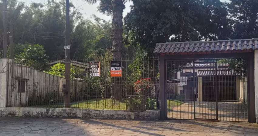Casa com 4 quartos à venda na Estrada João Vedana, 587, Cavalhada, Porto Alegre