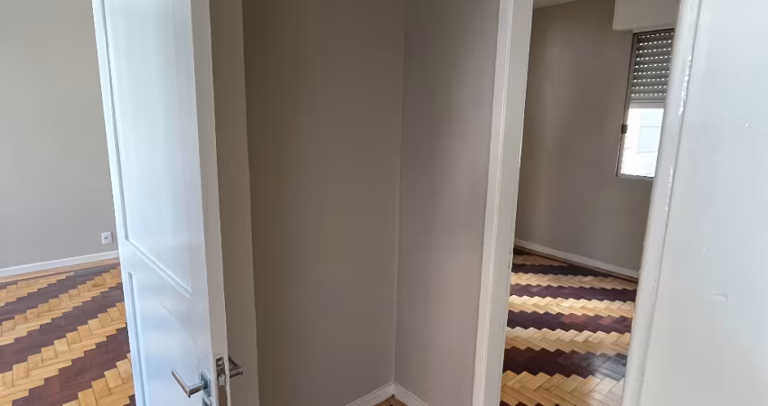 Apartamento 3 dormitórios junto a Mario Quintana