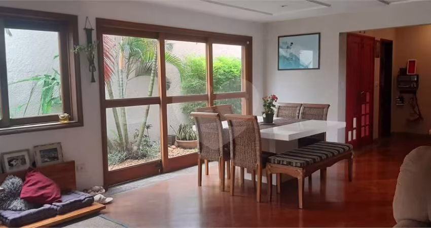 Casa com 3 quartos à venda em Vila Prudente - SP