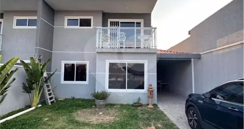 Sobrado com 3 quartos à venda em Arruda - PR