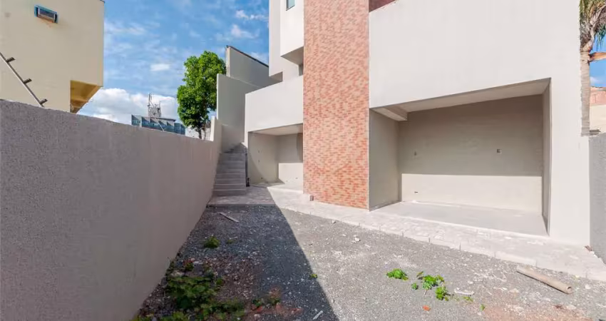 Sobrado com 3 quartos à venda em Fazendinha - PR