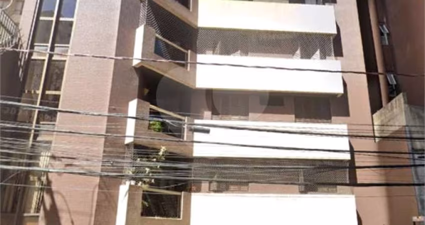 Apartamento com 3 quartos à venda em Centro - PR