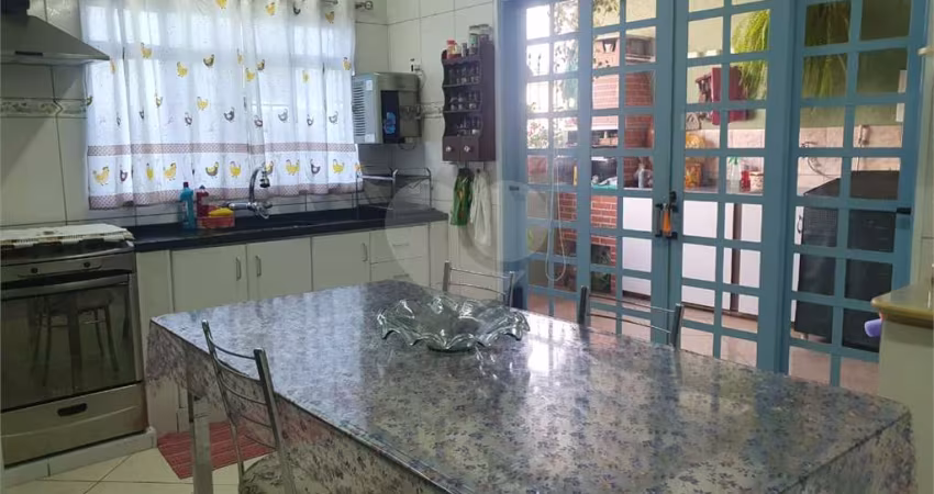 Casa de vila com 4 quartos à venda em Jardim Brasil (zona Norte) - SP