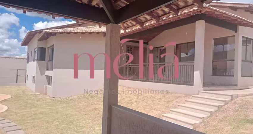 Casa com 3 quartos à venda no Centro, Congonhal 