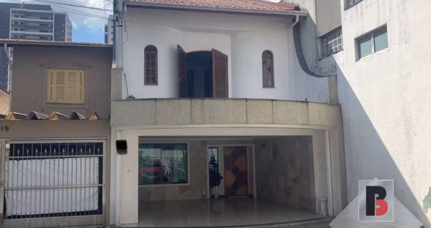 Casa de condomínio  com 3 andares  - 3 quartos - 2 suítes  - 260m2