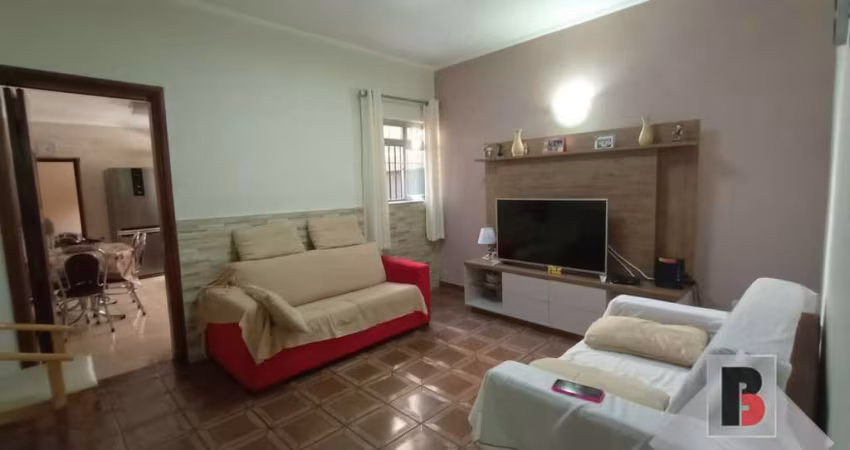Casa Térrea de vila na Mooca, próxima a Universidade Anhembi Morumbi.