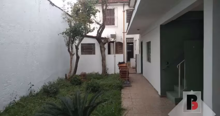 Sobrado com 3 quartos e 3 banheiros à venda, 273 m²