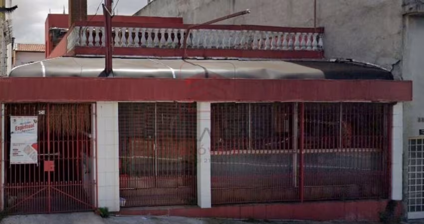 Sobrado, edícula e salão comercial