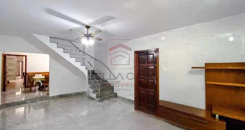 Sobrado a venda com 3 quartos e quintal no Parque da mooca