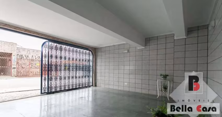 150 m² - 4 dormitórios, 1 suíte, 2 vagas, 3 banheiros, varanda gourmet.