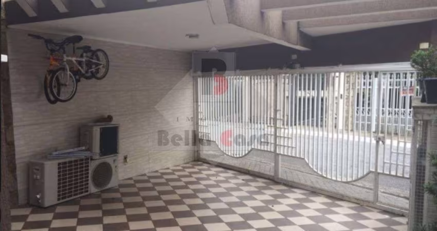 Casa assobradada com 3 dormitórios e churrasqueira no Jardim Têxtil