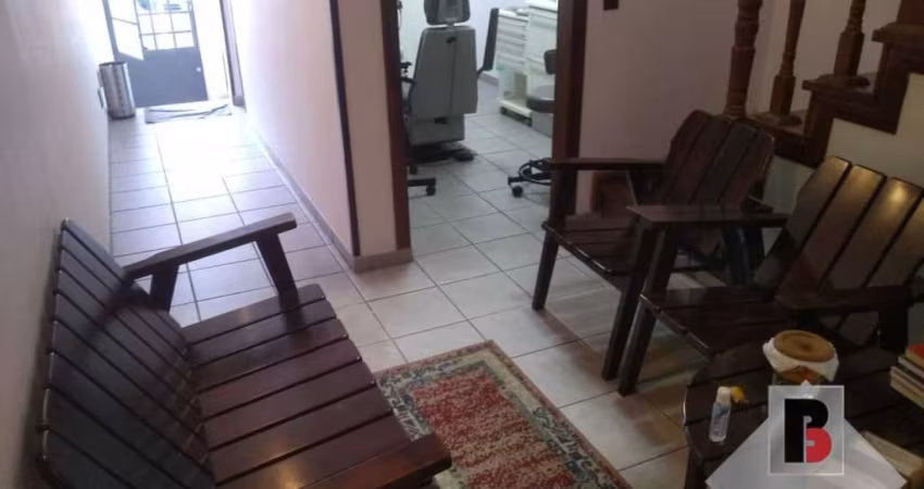 Sobrado Comercial / Residencial á Venda na Mooca, 6 Salas , 4 Banheiros