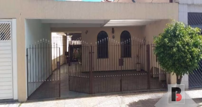 Casa Térrea á Venda na Mooca três Dormitório com 1 Suite