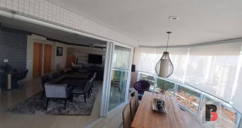 Apartamento alto padrão 202 m², 3 suítes, 4 vagas e lazer.