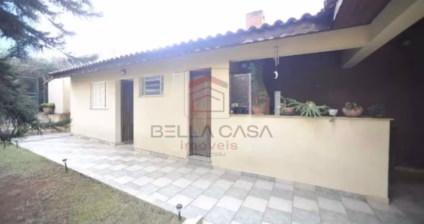 Sobrado Mooca com quintal e churrasqueira próximo a Paes de Barros e Hospital Sancta Maggiore.