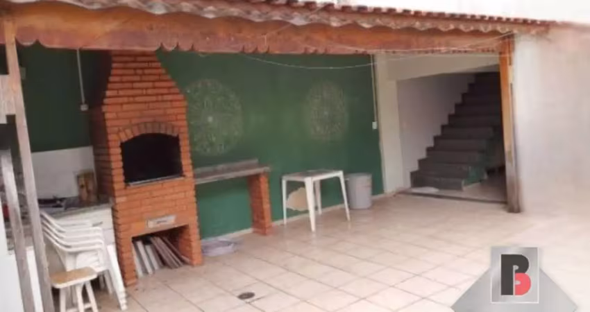 Sobrado  na vila prudente - 267 m -  3 dormitórios- suite - 3 vagas -  quintal com churrasqueira
