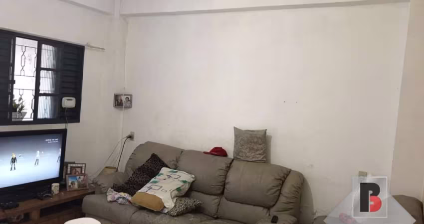 Sobrado 03 quartos sendo 02 (suítes) e 01 vaga Moóca