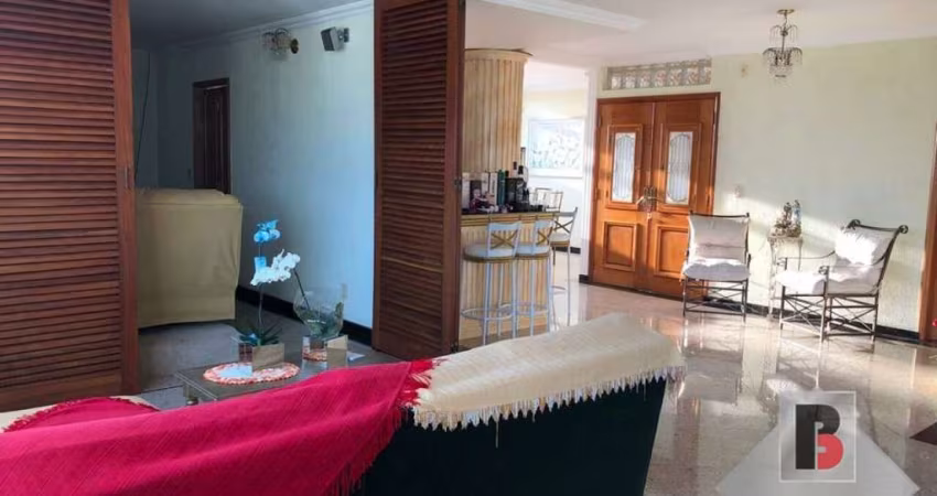 368 m² - Apartamento Alto Padrão Avenida Paes de Barros