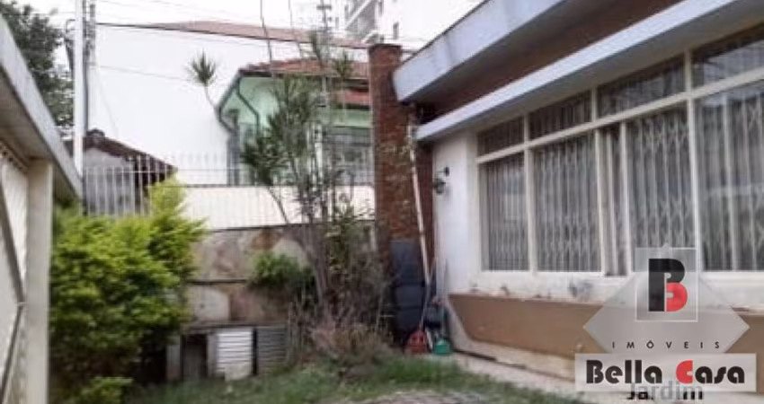 Casa Terrea Parque da Mooca com 10 de frente por 44 de fundos