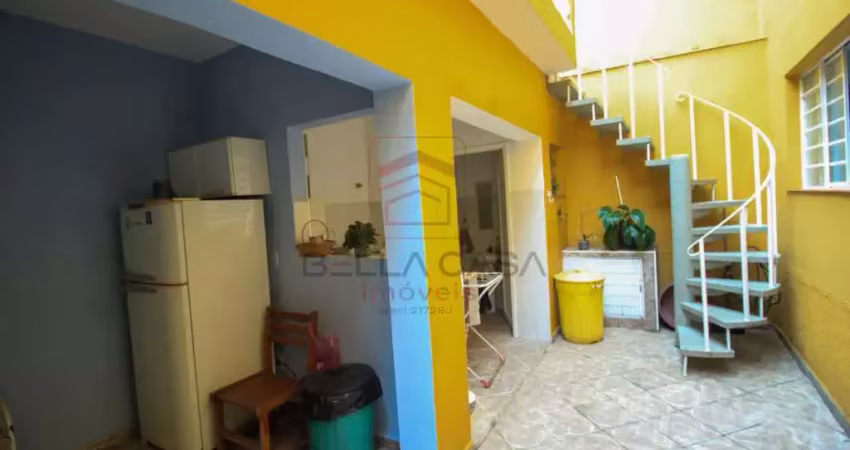 Sobrado na mooca de 139 m2 com 3 dormitórios, 1 vaga, quintal e churrasqueira