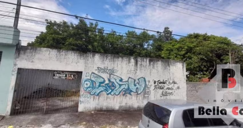 Terreno com duas entradas