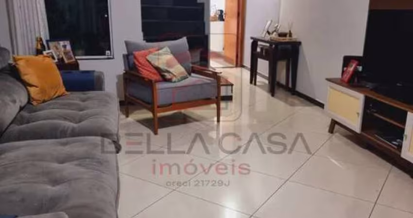 SOBRADO À VENDA COM 3 DORMITÓRIOS (1 SUÍTE) E 2 VAGAS NA VILA FORMOSA - AV DEDO DE DEUS!