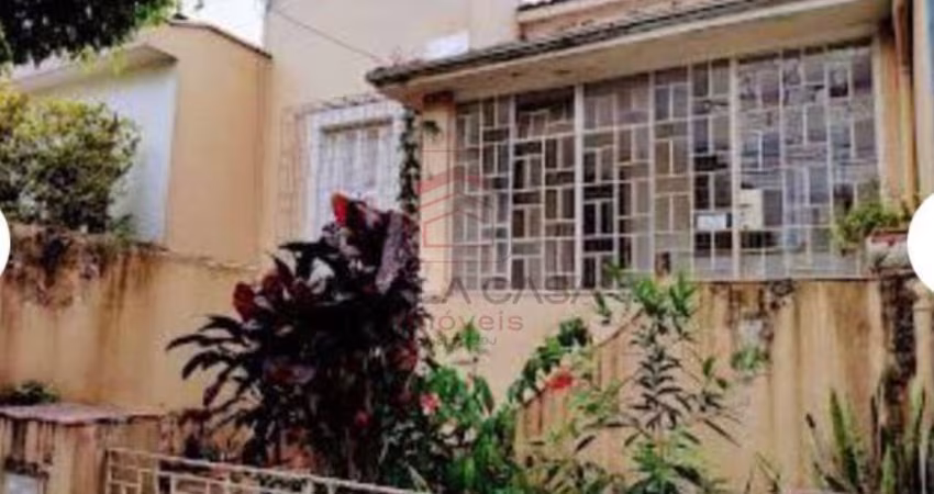 2 casas a venda - Total 390m2 - rua Araribóia