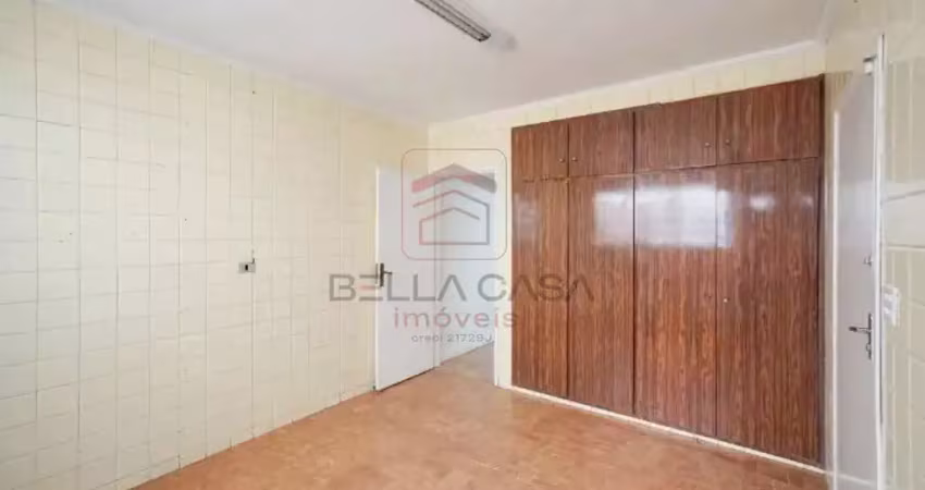Casa a venda com 3 dormitórios e 2 vagas no bairro da mooca