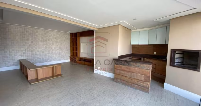 Apartamento com 3 suítes na Mooca e lazer de clube
