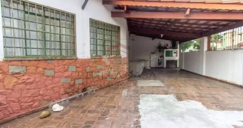 Casa térrea na mooca 2 dormitórios sala ampla cozinha quintal 3 vagas  rua silva coutinho
